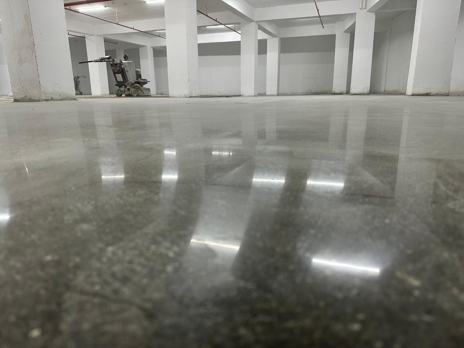 Kağıthane'nin Zemin Gücü: Profesyonel Beton Silim ve Parlatma Hizmetleri