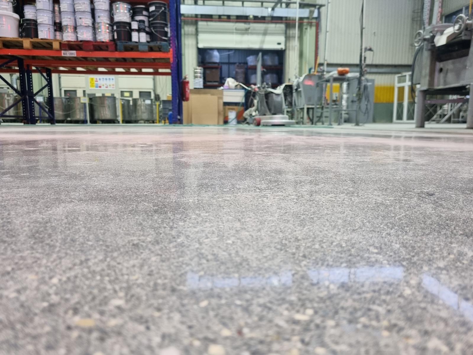 İstanbul Maltepe Beton Silim Firması: Emplüz Zemin ile Kusursuz ve Dayanıklı Zeminler