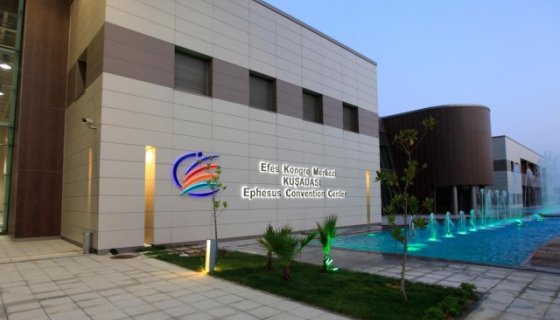 Emplus Zemin'den Kuşadası Kongre Merkezi'ne Uluslararası Standartlarda Zemin Çözümleri