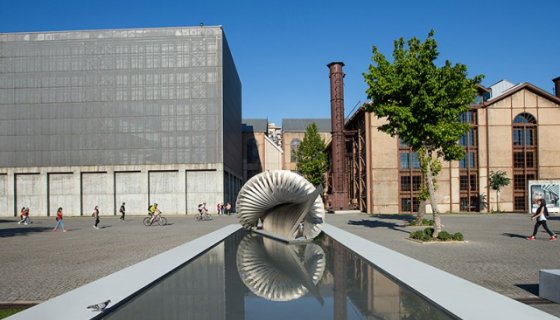 Bilgi Üniversitesi Kampüs Zeminlerinde Emplus Zemin İmzası: Dayanıklı ve Estetik Çözümler